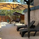 Hébergement de vacances Finymoco *