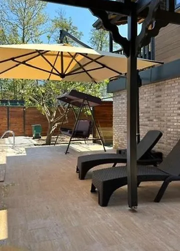 Semesterbostad Finymoco *